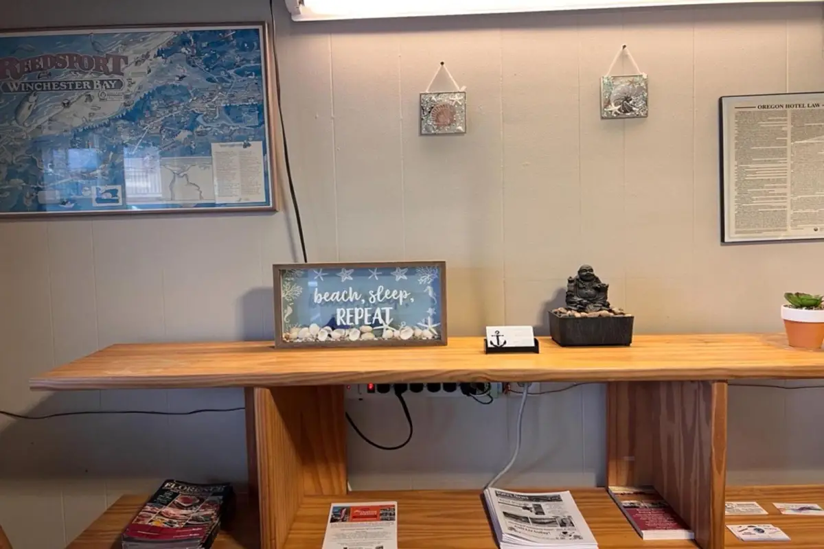 Anchor Bay Inn By OYO Reedsport 5