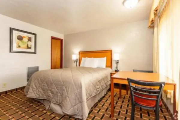 Anchor Bay Inn By OYO Reedsport 10